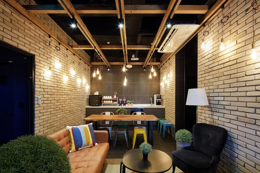 Hostel Cleo Seoul Hongdae Eksteriør billede
