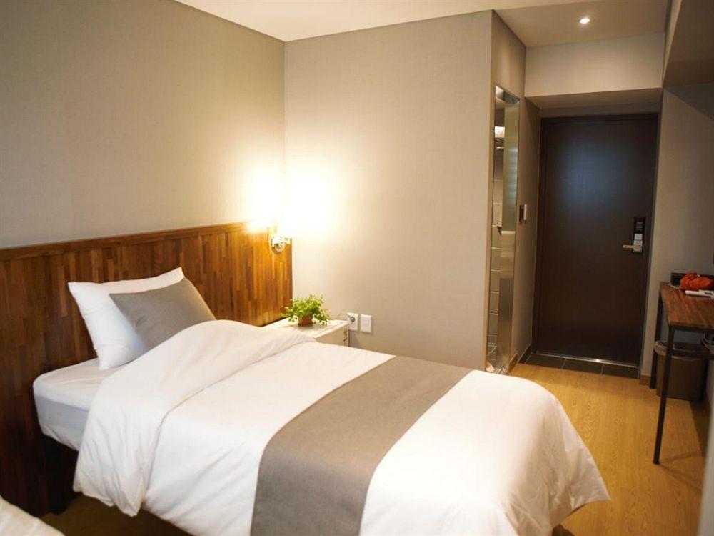 Hostel Cleo Seoul Hongdae Eksteriør billede